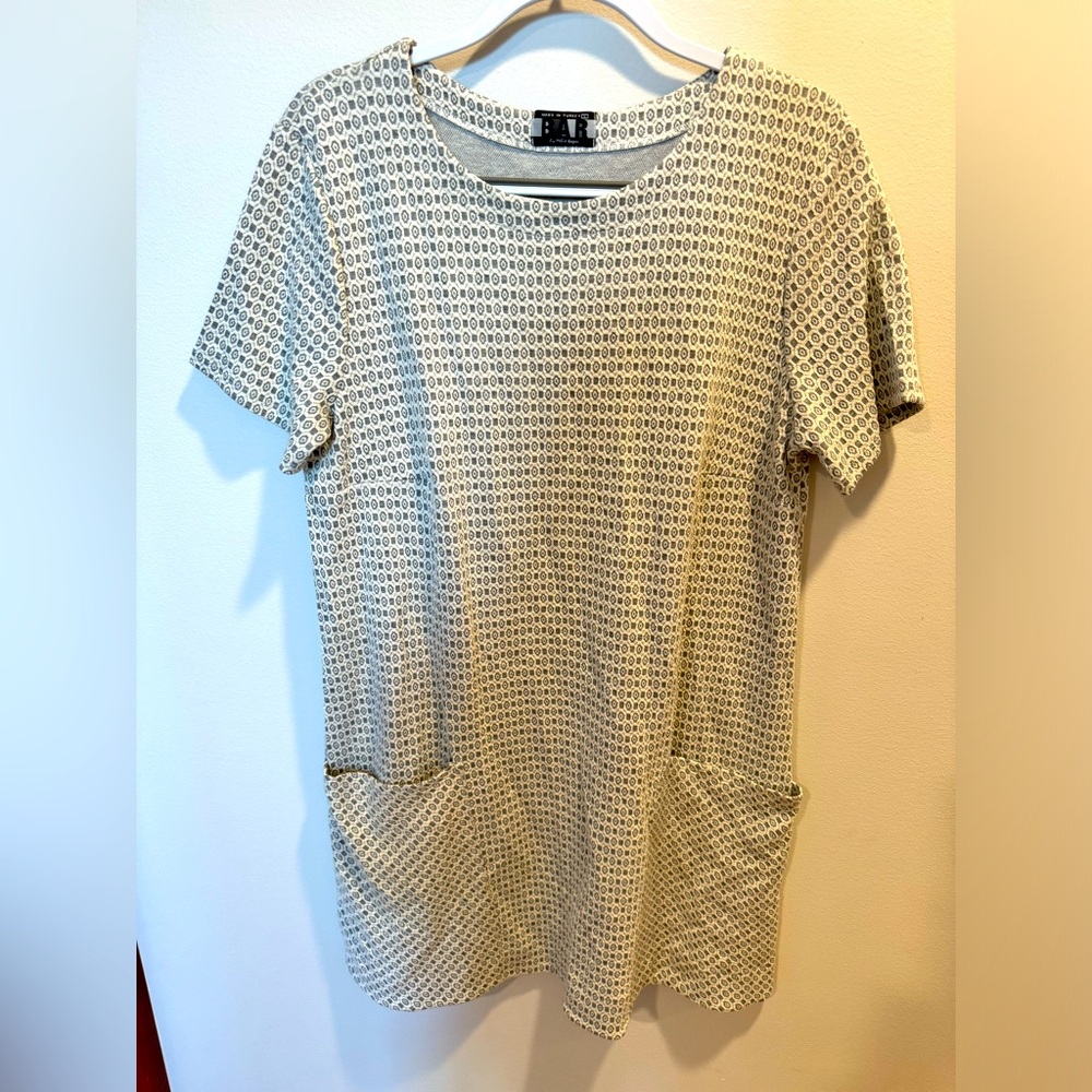 Bar brand dress size L